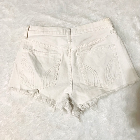 👑White Hollister shorts! - Picture 5 of 7